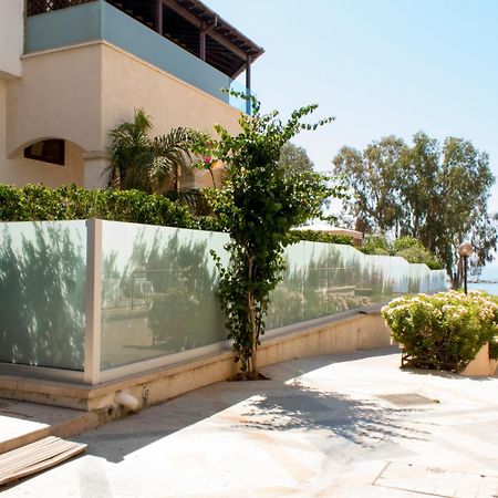 Galatex Beach Apartment Лімасол Екстер'єр фото