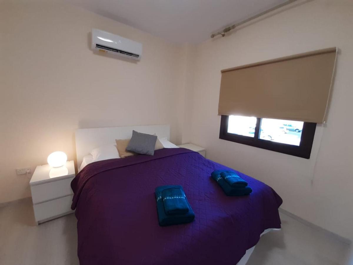 Galatex Beach Apartment Лімасол Екстер'єр фото