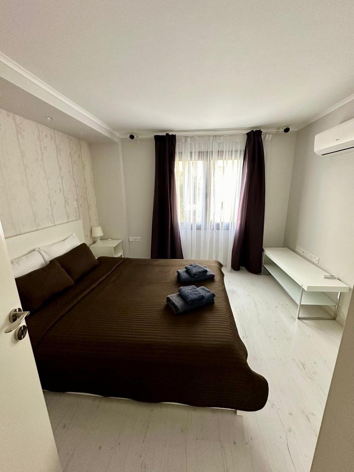 Galatex Beach Apartment Лімасол Екстер'єр фото