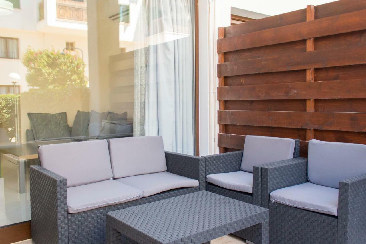 Galatex Beach Apartment Лімасол Екстер'єр фото